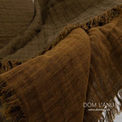 Vzor: obojstranný, drobné čiarky