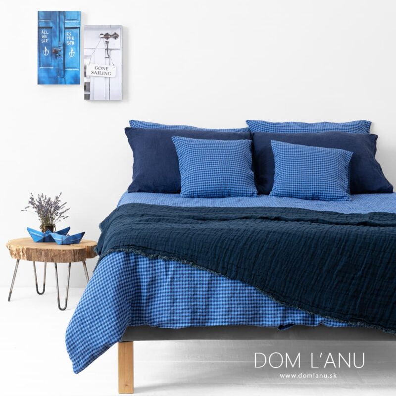 Ľanov&aacute; posteľn&aacute; bielizeň modr&aacute; kockovan&aacute; KOLKA