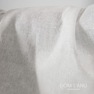 Farba: sivobiely a strieborný lurex